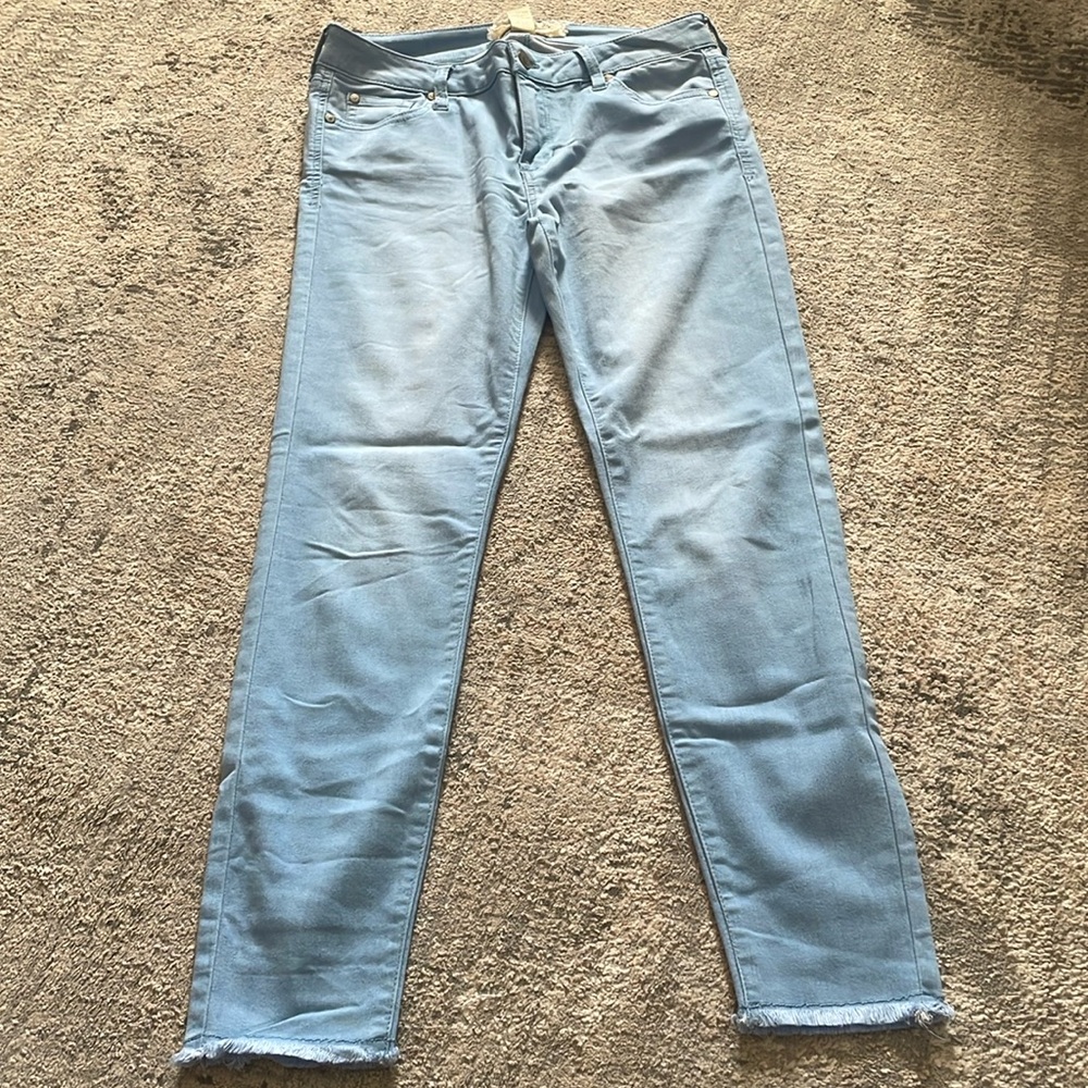 Ladies Altar’d State frayed hem distressed ankle skinny light blue jeans Sz 29/9